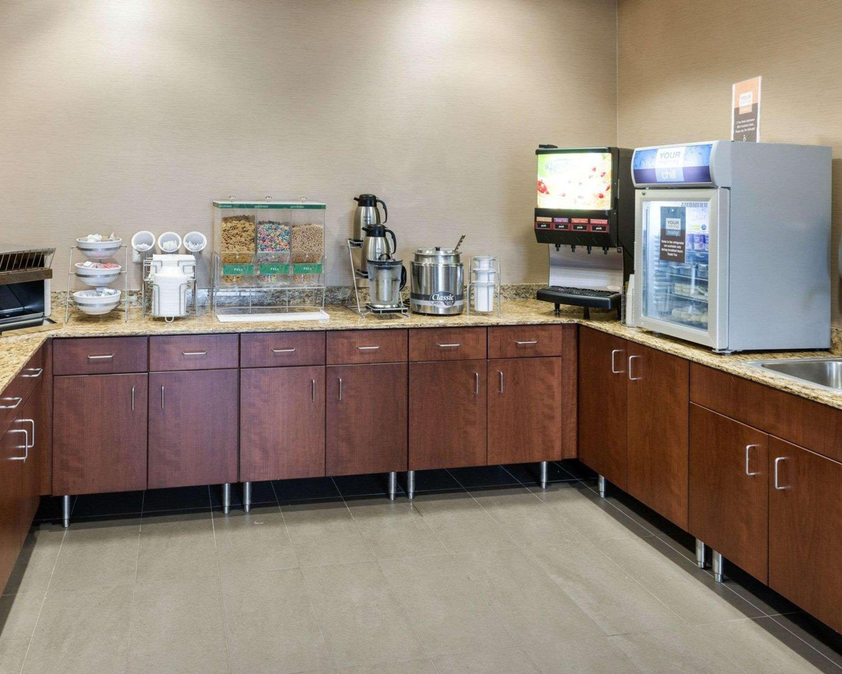 凯富套房酒店-西区医学中心 羅徹斯特 外观 照片